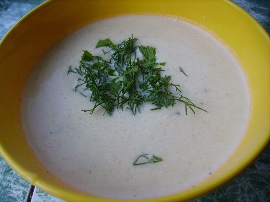 cream soup with chicken and cauliflower for inflammation of the pancreas