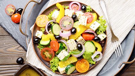 Vegetable salads for those who want to lose weight in the Mediterranean diet